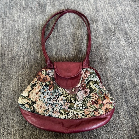 Vintage Tapestry Carpet Bag with Leather Handle - Picture 1 of 6